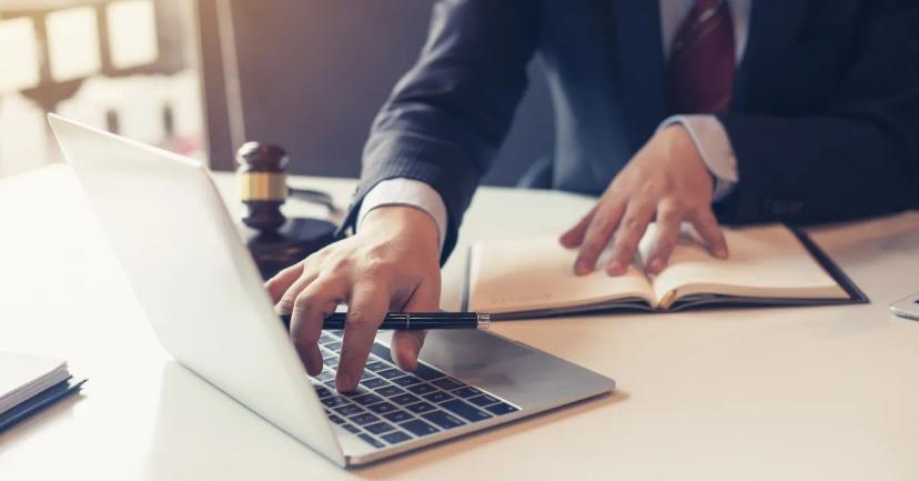 What Is AI And How Can Law Firms Use It?
